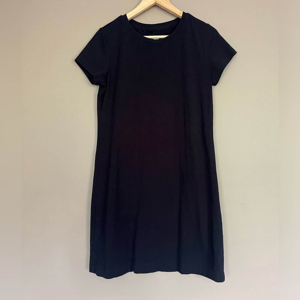 {Lou & Grey} Short Sleeve T-Shirt Dress in Black - Womens Small